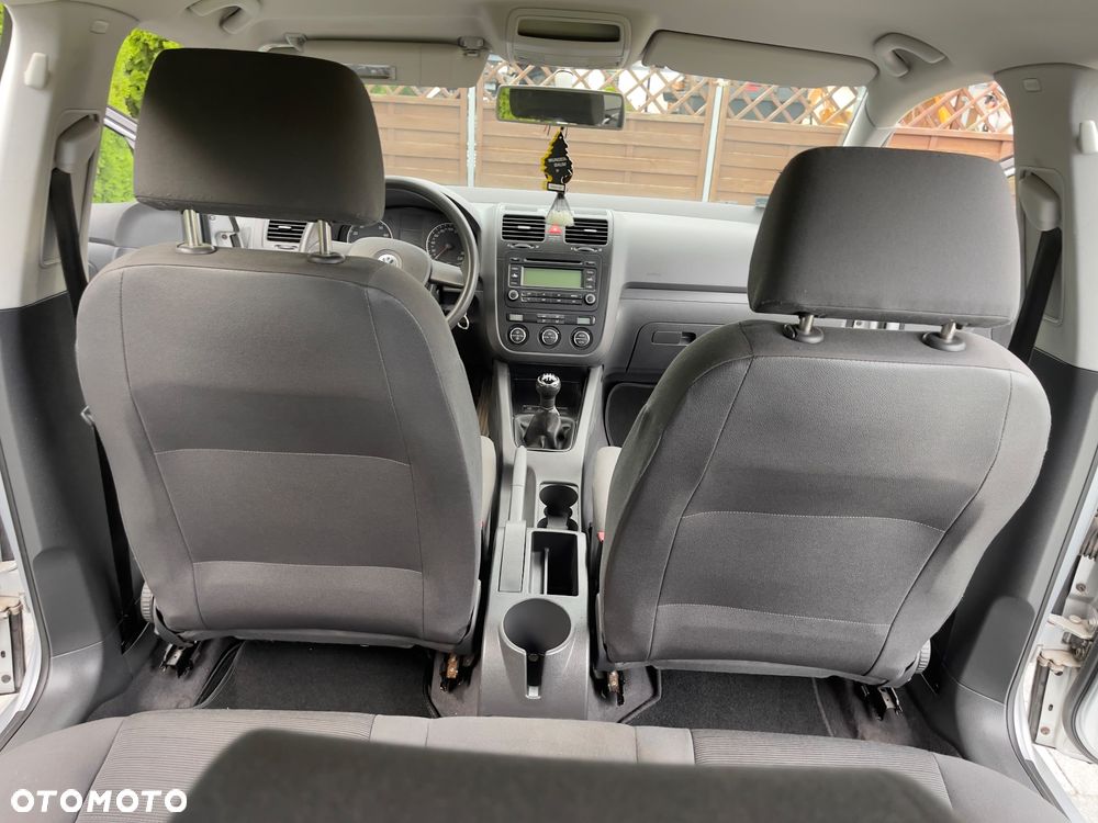 Volkswagen Golf - 10