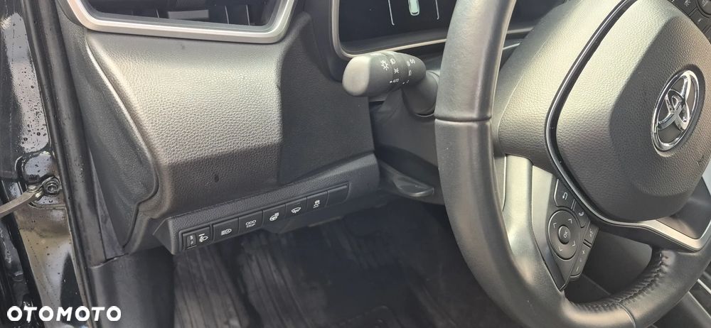 Toyota Corolla - 13