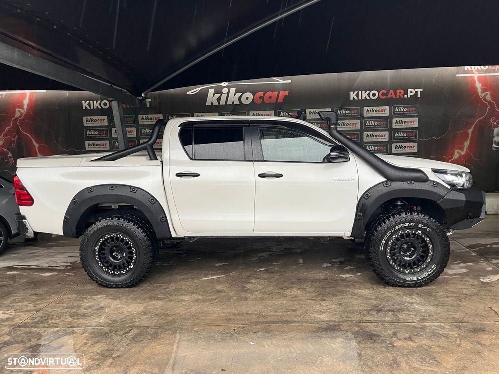 Toyota Hilux 2.4 D-4D 4WD CD Tracker S CA - 9