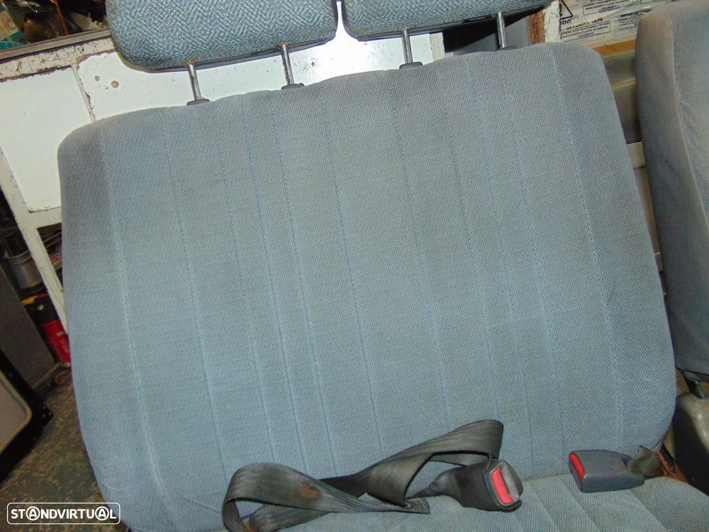 Mitsubishi L400 bancos - 3