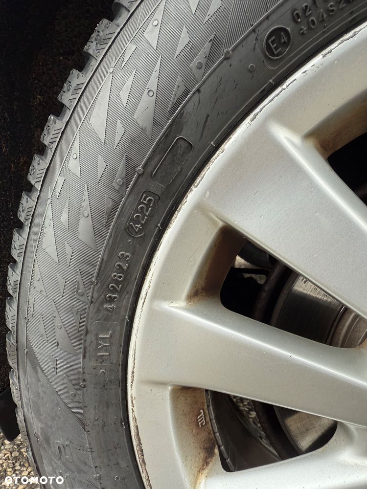 Toyota Auris 2.0 D-4D - 12