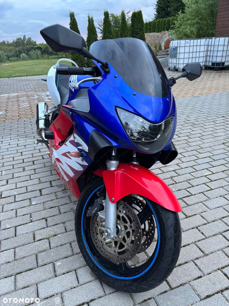 Honda CBR - 6