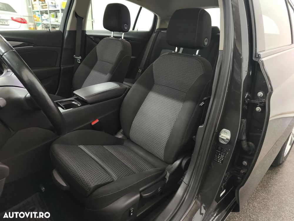 Opel Insignia Grand Sport 2.0 Start/Stop Aut. Elegance - 12