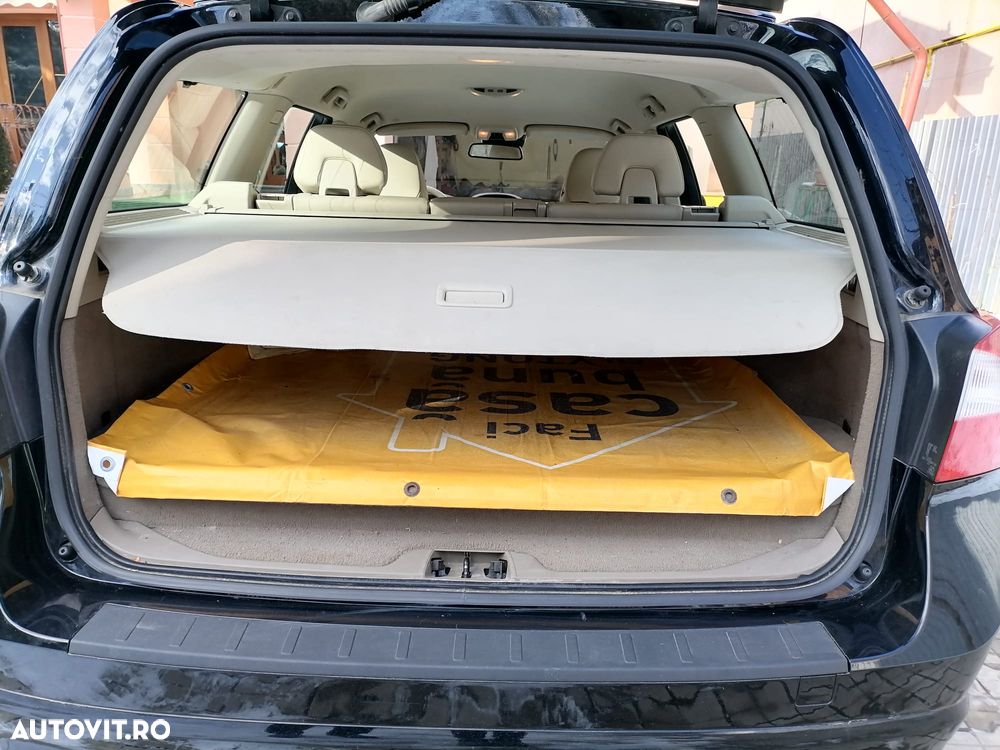 Volvo V70 2.5T Aut. Momentum - 9