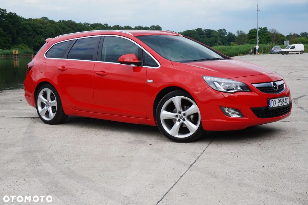 Opel Astra 1.4 Turbo - 4