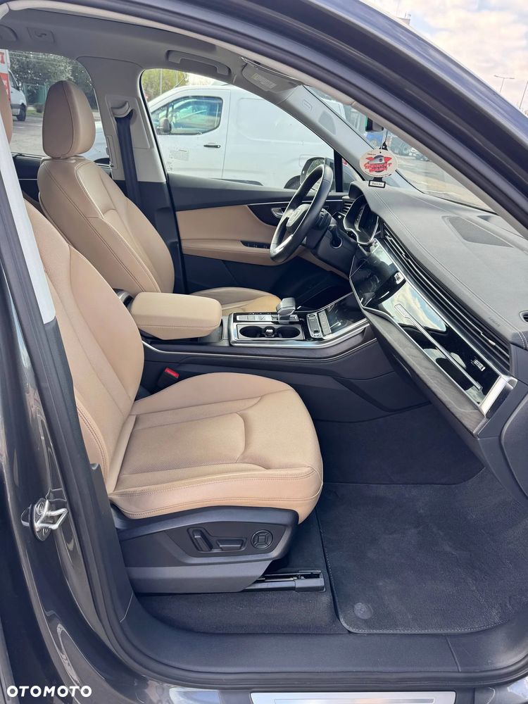 Audi Q7 - 5