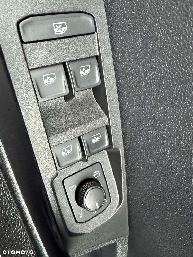 Skoda Karoq 1.6 TDI SCR DSG Ambition - 8