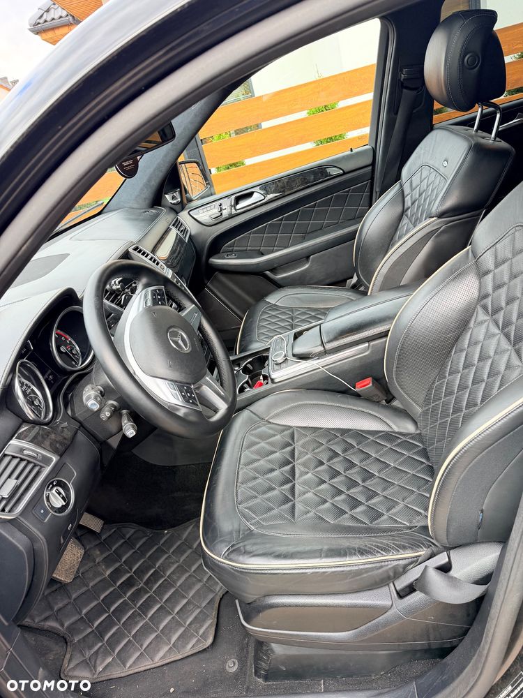Mercedes-Benz ML 350 BlueTec 4-Matic - 5