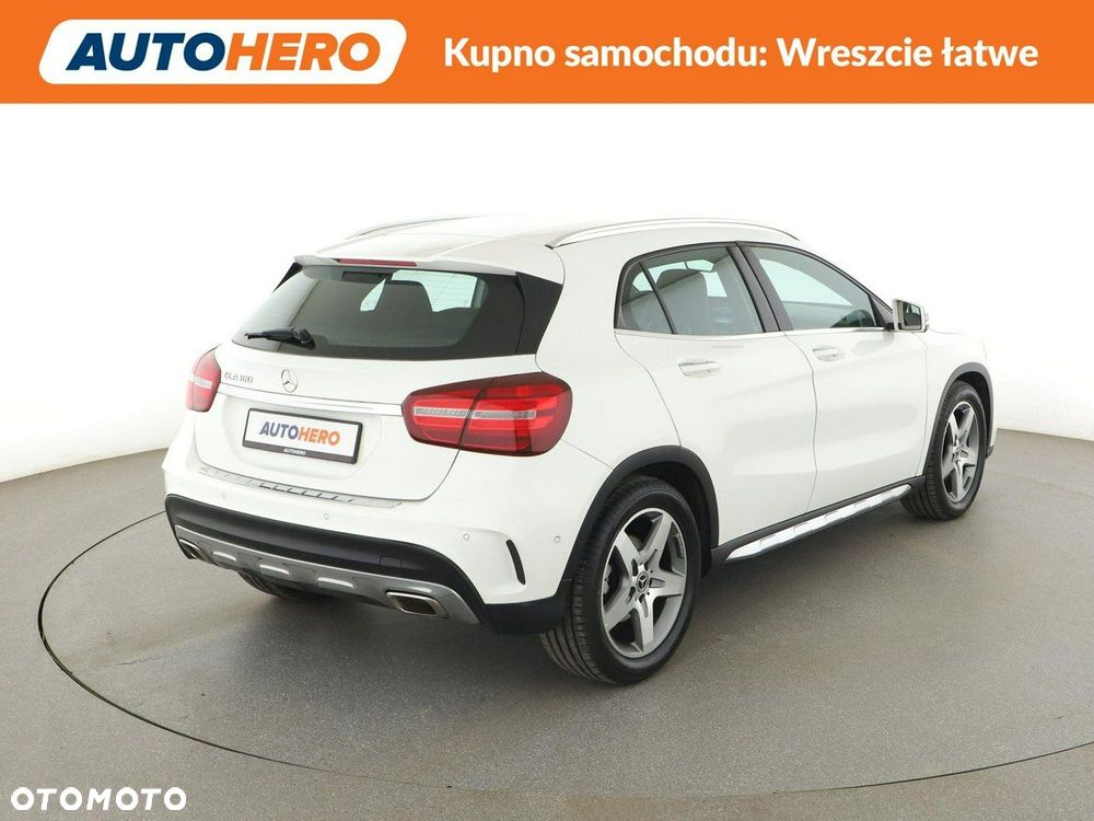 Mercedes-Benz GLA 180 AMG Line - 7