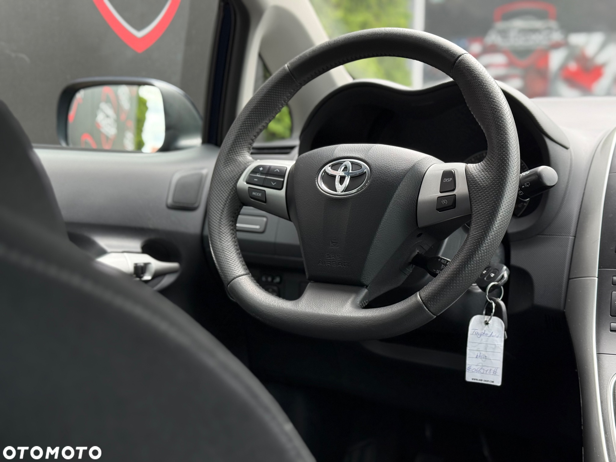 Toyota Auris - 23