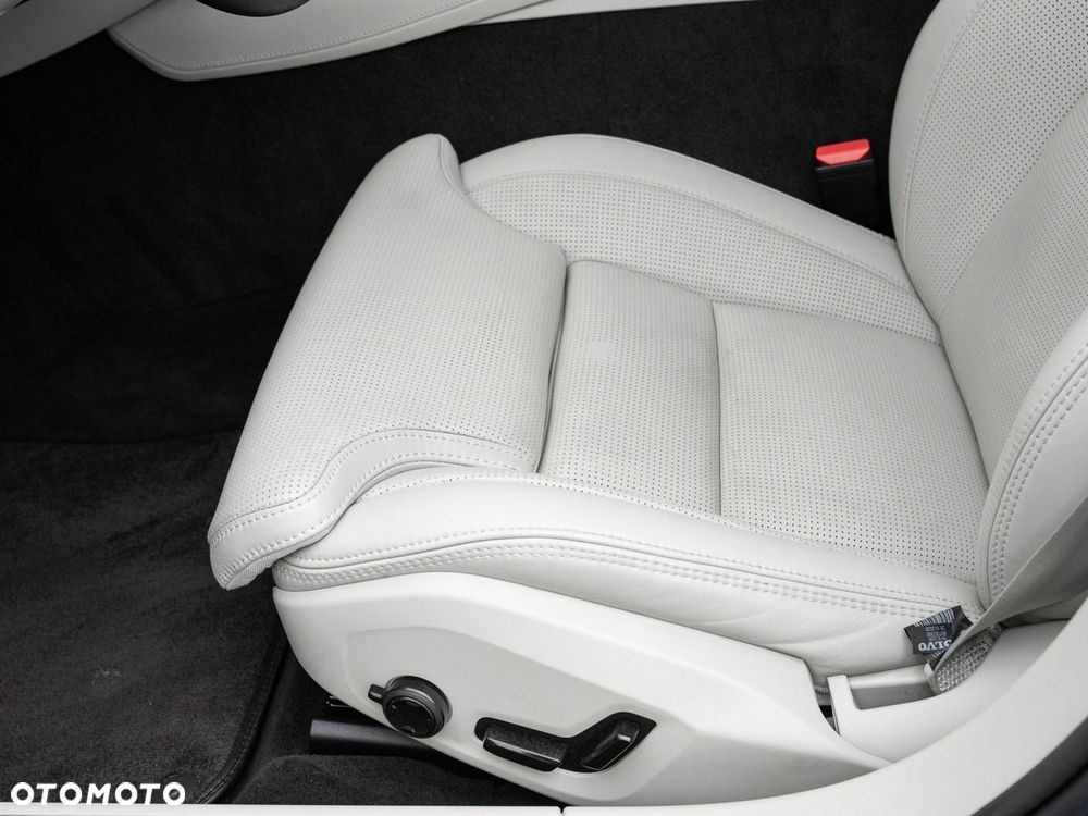 Volvo S90 B6 B AWD Inscription - 11