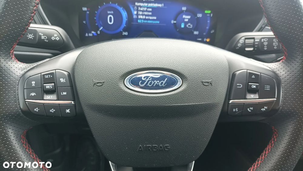 Ford Kuga 2.5 FHEV FWD ST-Line - 24