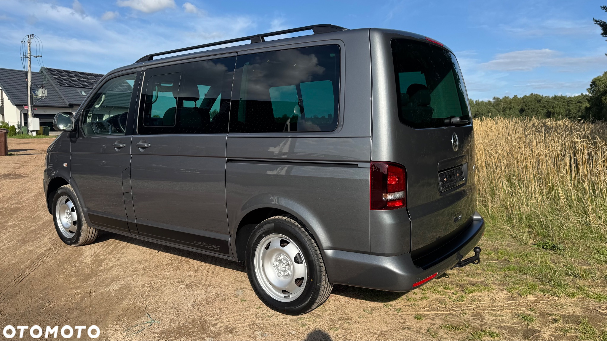 Volkswagen Multivan - 7