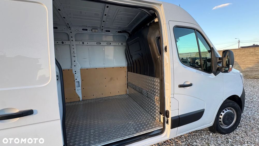 Renault Master  L2H2 - 13
