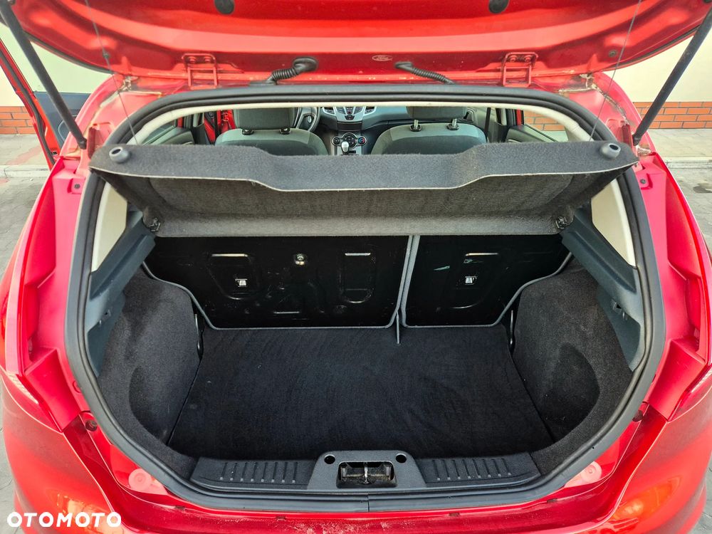 Ford Fiesta 1.25 Celebration - 18