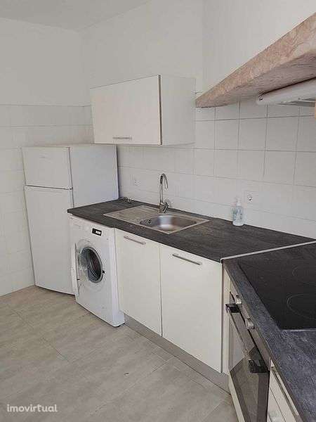 T1 Calç do Tojal c/ 50m2 de terraço privativo, a nao perder - Grande imagem: 2/12