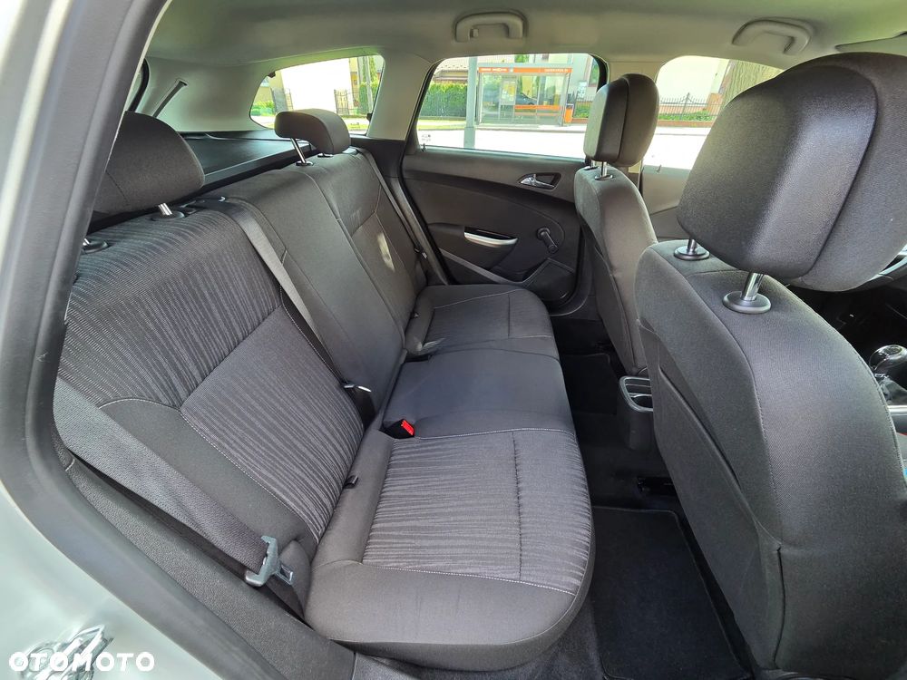 Opel Astra 1.4 Turbo - 8