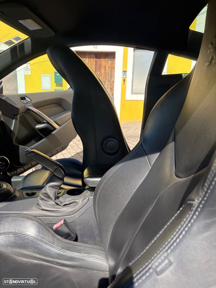 Peugeot RCZ 1.6 200 THP - 30