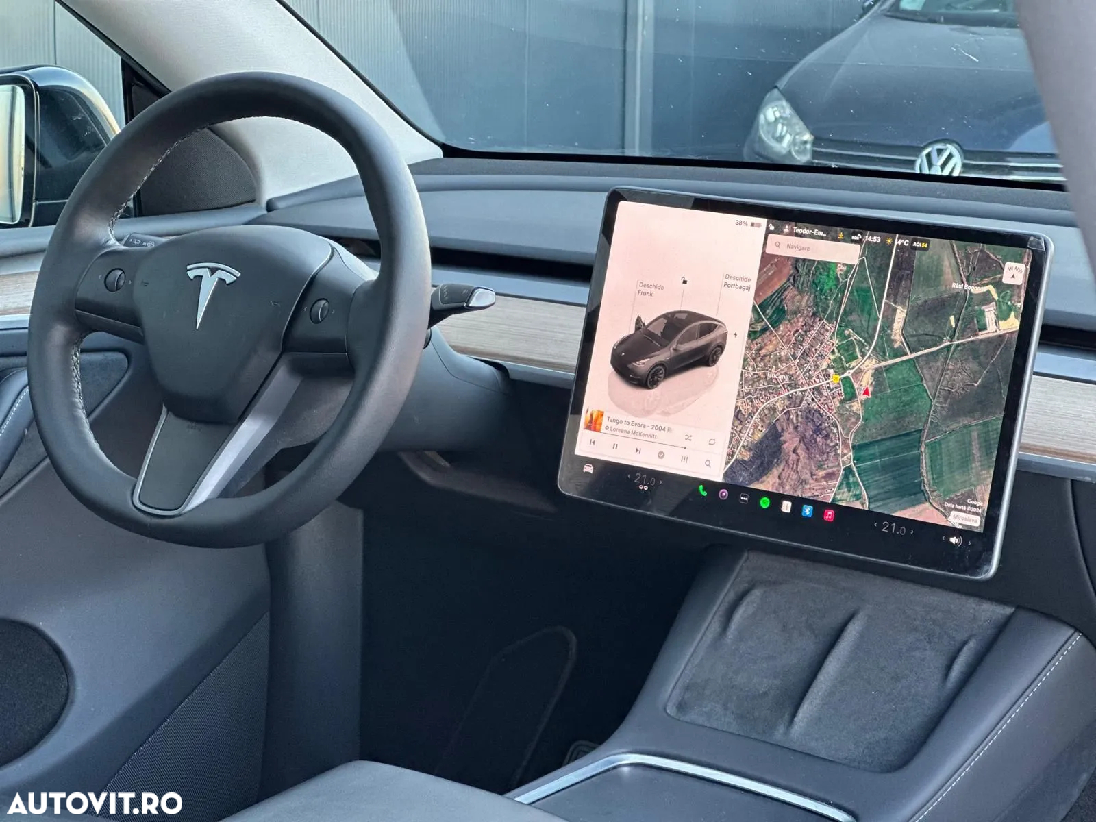 Tesla Model Y AWD Performance - 6