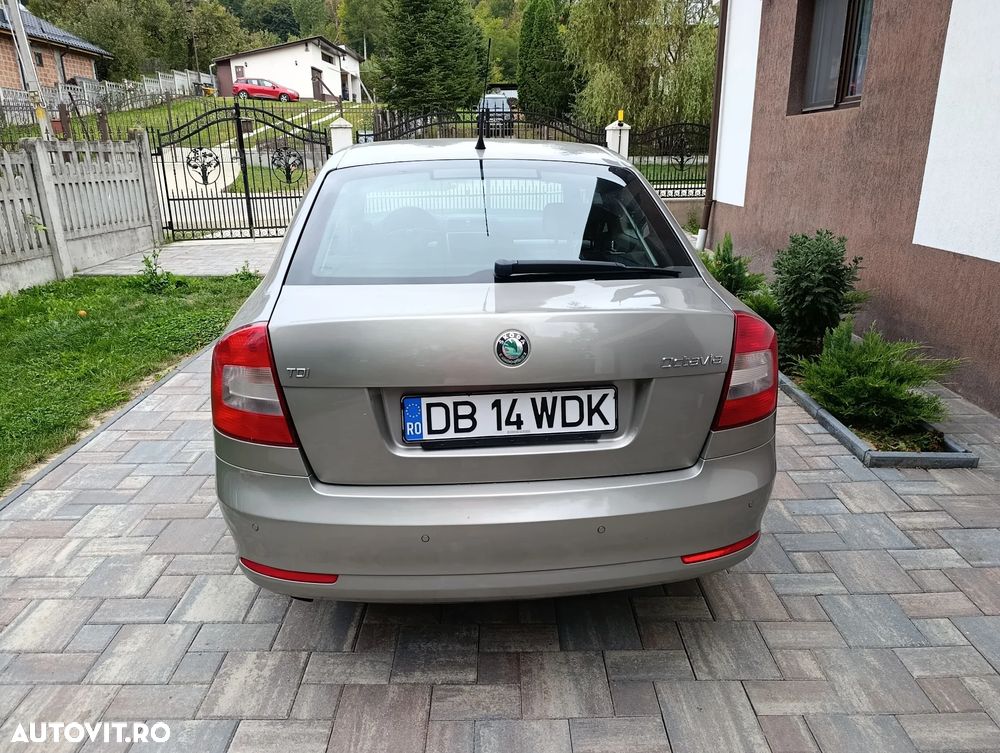 Skoda Octavia 1.6 TDI Greenline - 10