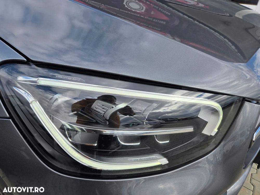Mercedes-Benz GLC Coupe 300 4Matic 9G-TRONIC AMG Line - 8