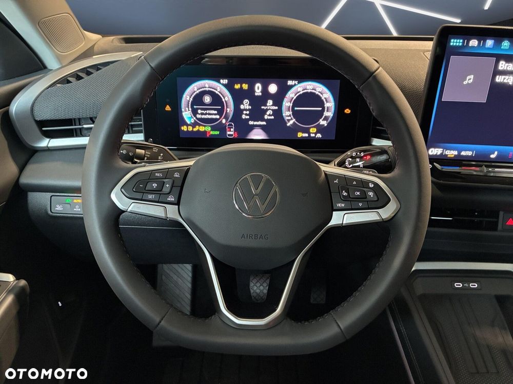 Volkswagen T-Roc - 14