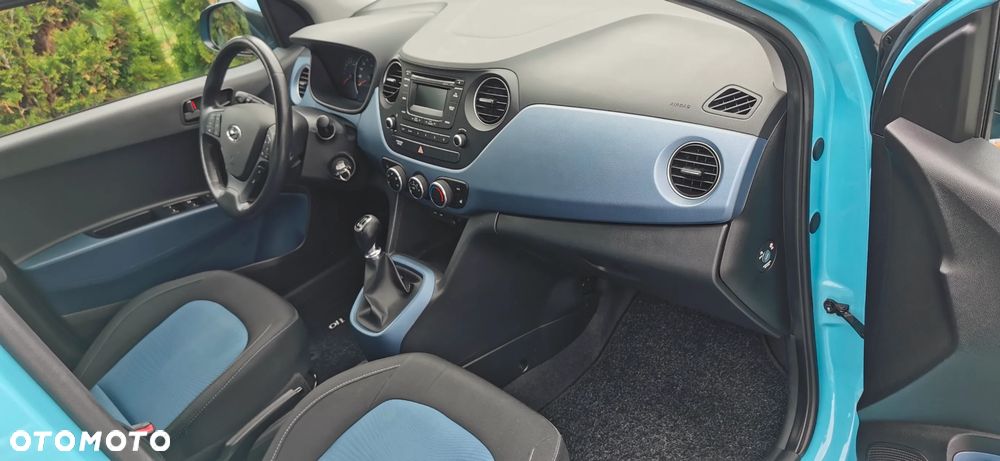 Hyundai i10 1.2 Fifa World Cup Edition - 9