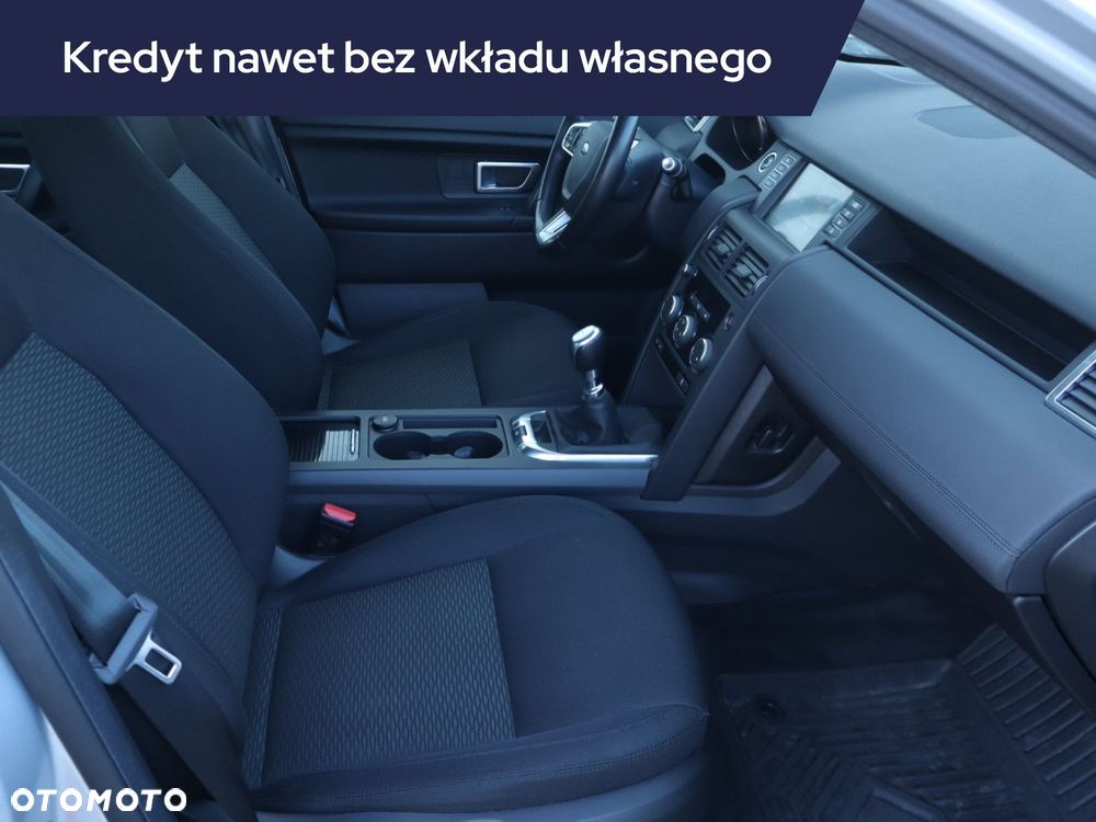 Land Rover Discovery Sport - 11