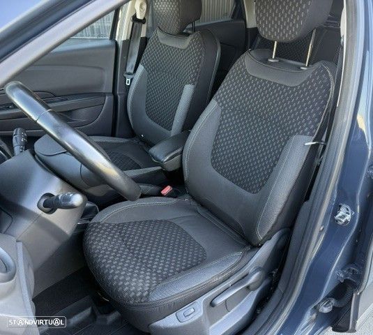 Renault Captur 1.2 TCe Exclusive EDC - 16