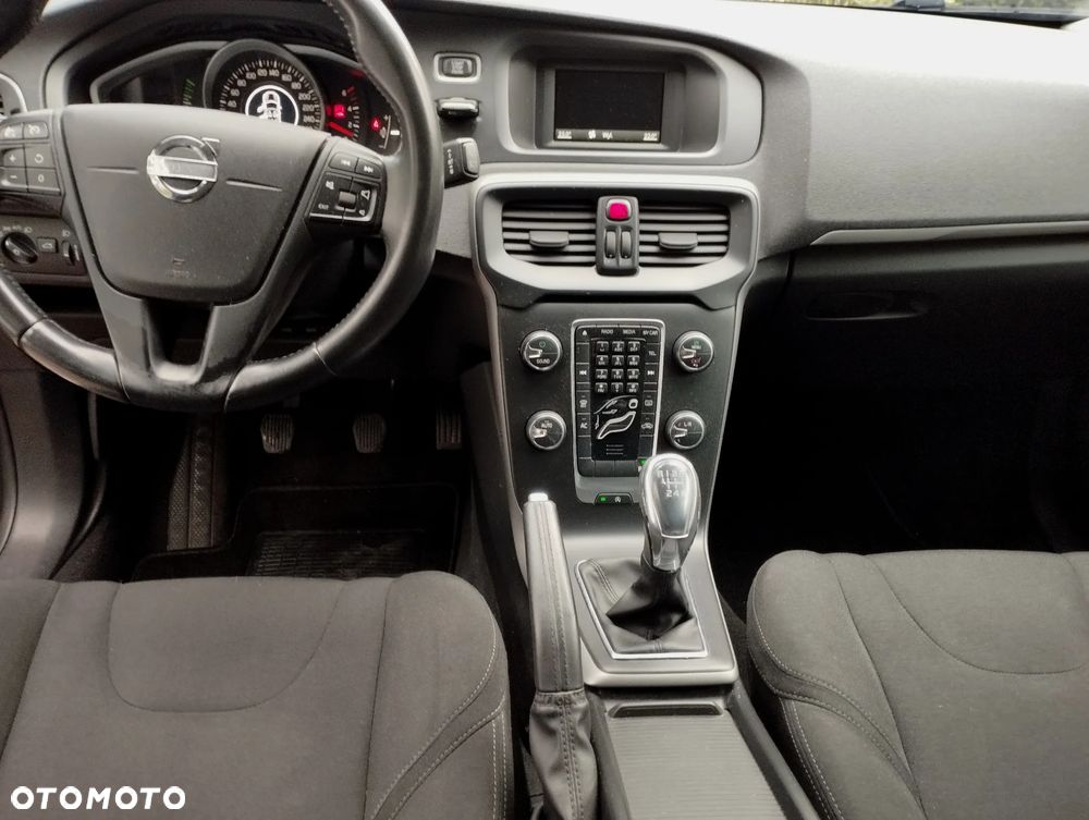 Volvo V40 D2 - 7
