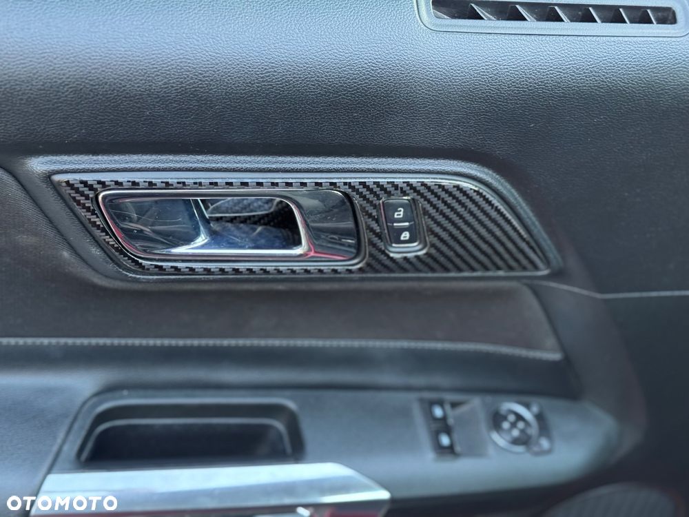 Ford Mustang 3.7 V6 Premium - 10