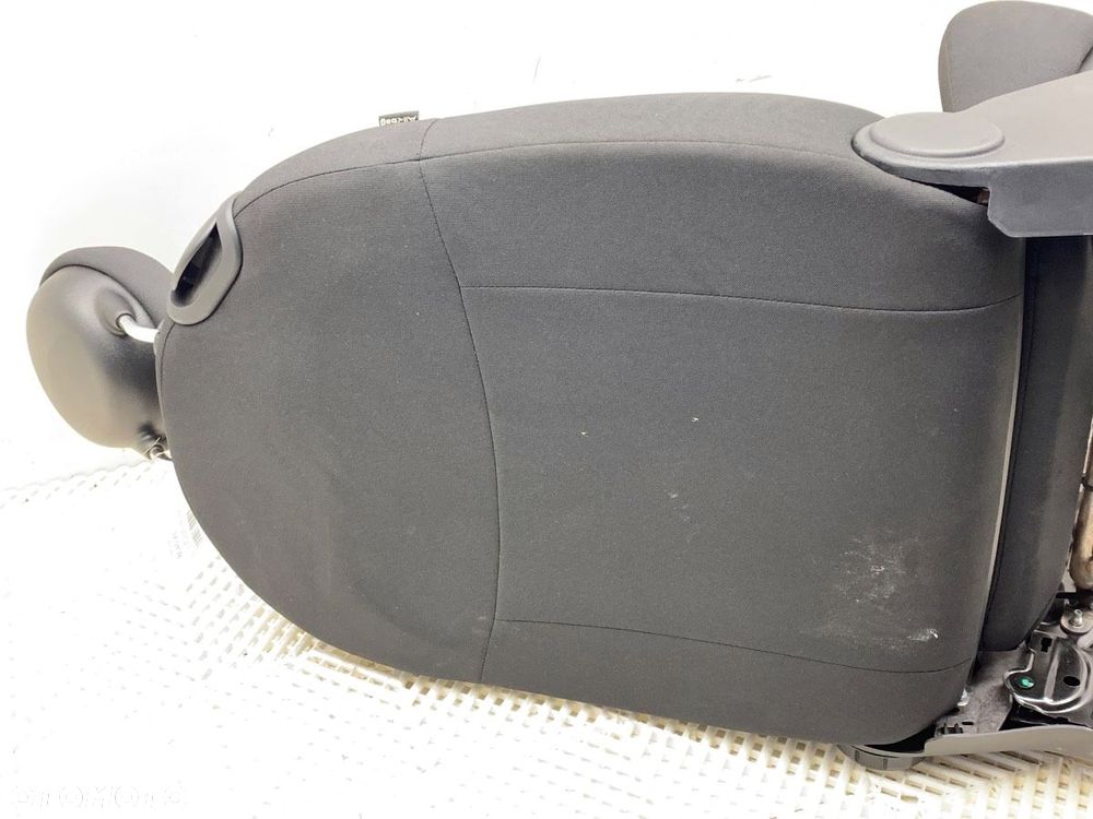 FOTEL PRAWY PRZÓD  FIAT 500 (312_) 2007 - 2022 1.0 Mild Hybrid (312.AYD1B) 51 kW [69 KM] Hybryda - 4