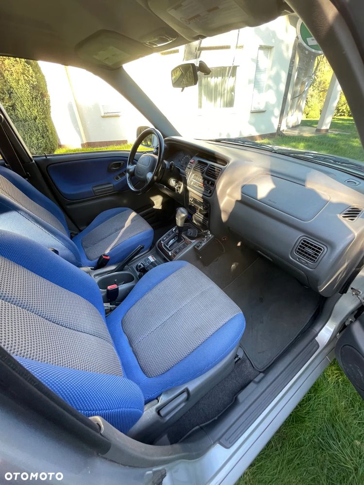 Suzuki Grand Vitara - 22
