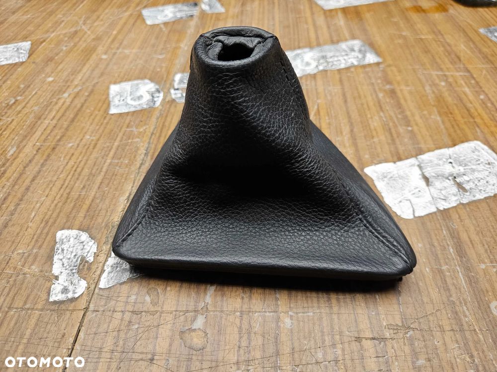 Gałka Mieszek Czarna Skóra Lewarek Zmiany 6 Biegów Manual BMW 3 E90 E91 E92 LCI Lift - 12