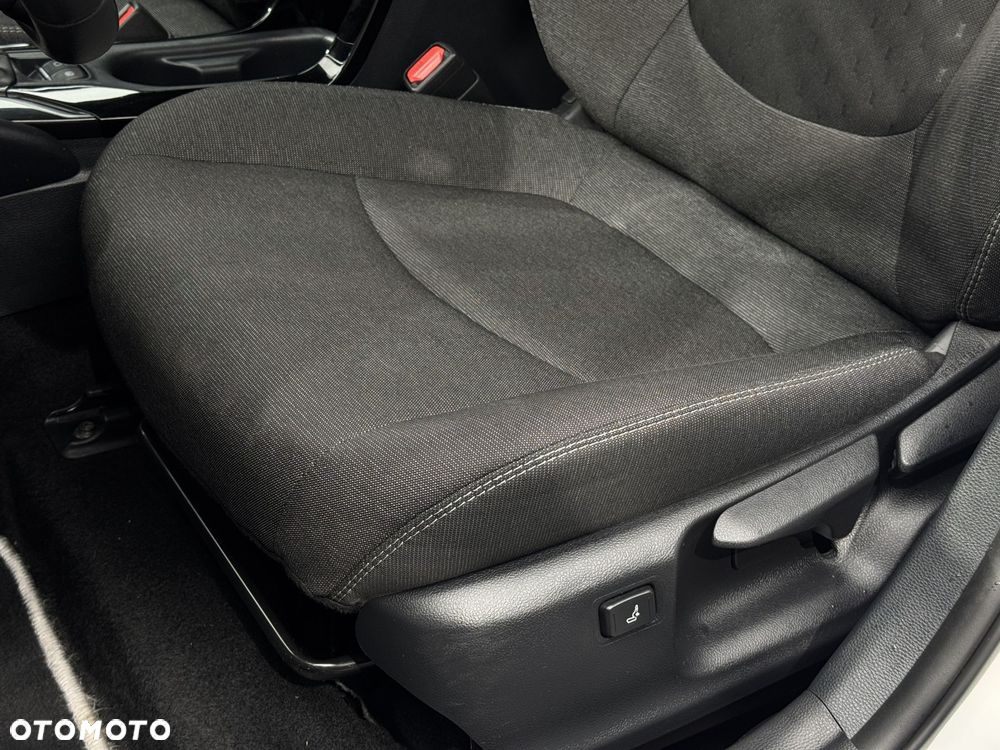 Toyota Corolla 1.8 Hybrid Comfort - 13