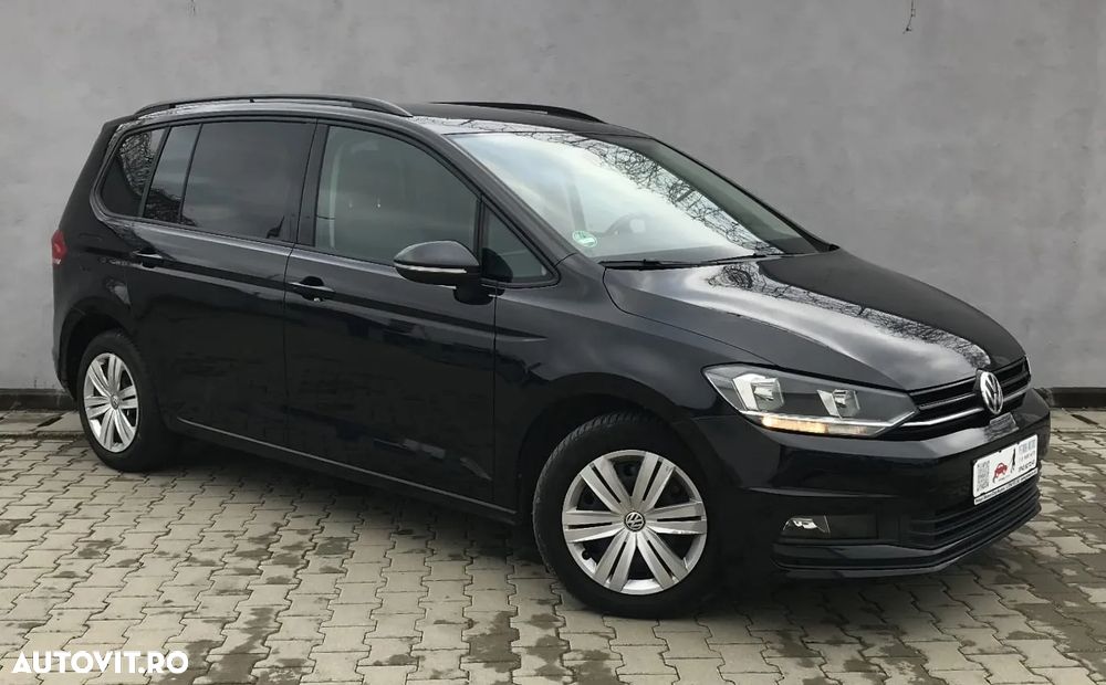 Volkswagen Touran 2.0 TDI SCR DSG Trendline - 2