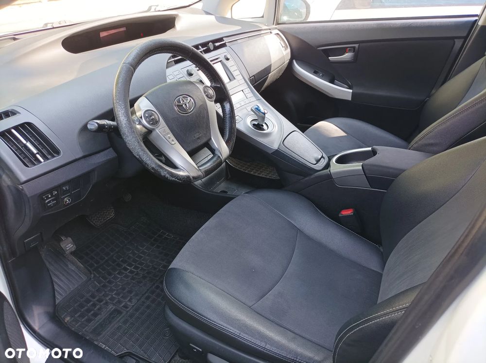 Toyota Prius 1.8 Hybrid Active - 14