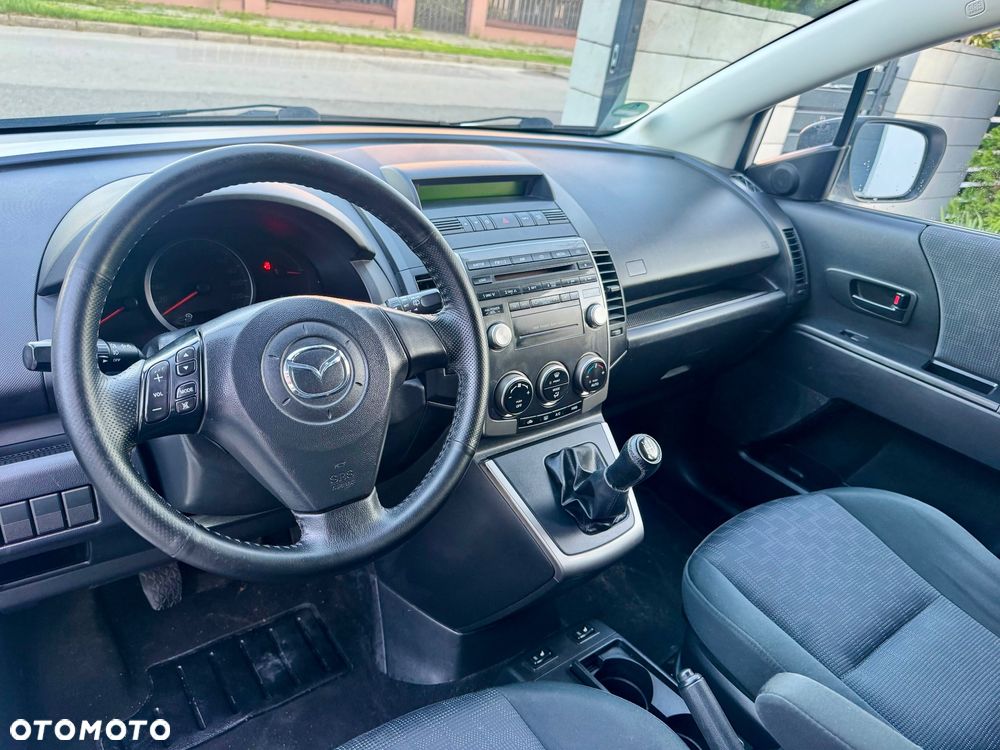 Mazda 5 - 6