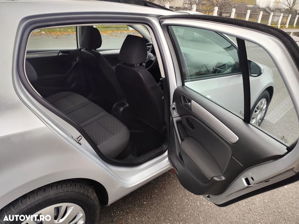 Volkswagen Golf 1.6 Comfortline - 12