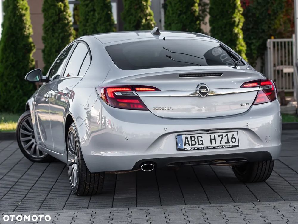 Opel Insignia - 8