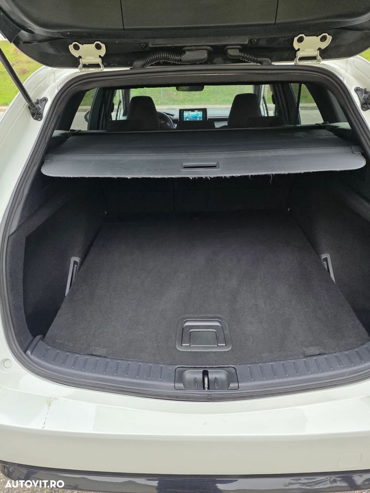 Suzuki Swace 1.8 E-CVT HEV Passion - 11