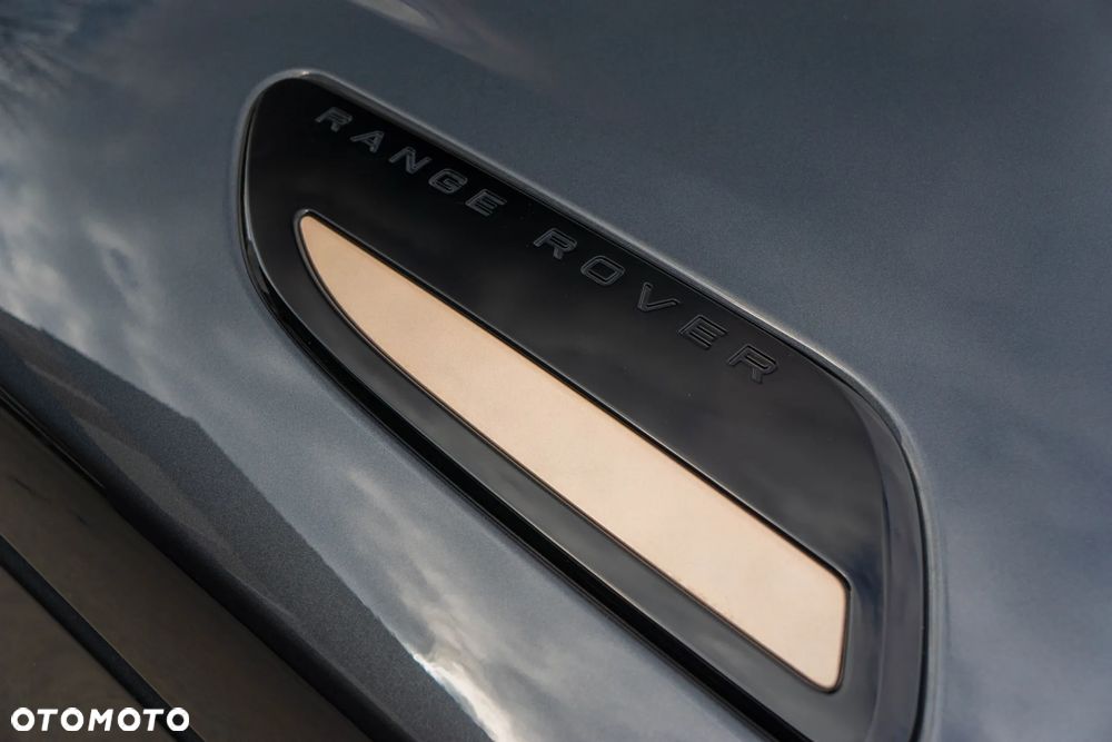 Land Rover Range Rover Velar 3.0 D300 mHEV R-Dynamic SE - 11