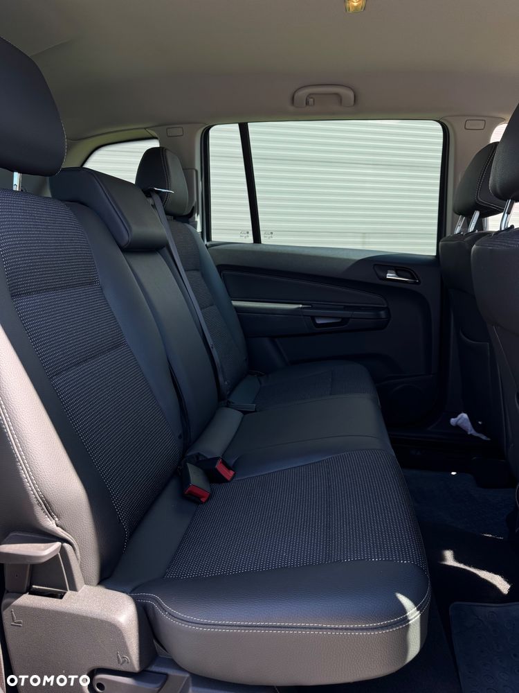 Opel Zafira 1.8 Design Edition - 28