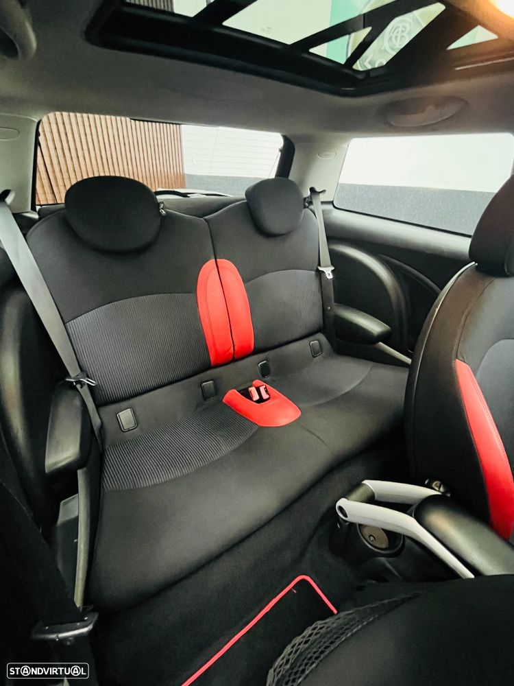 MINI 3 Portas Cooper D - 29