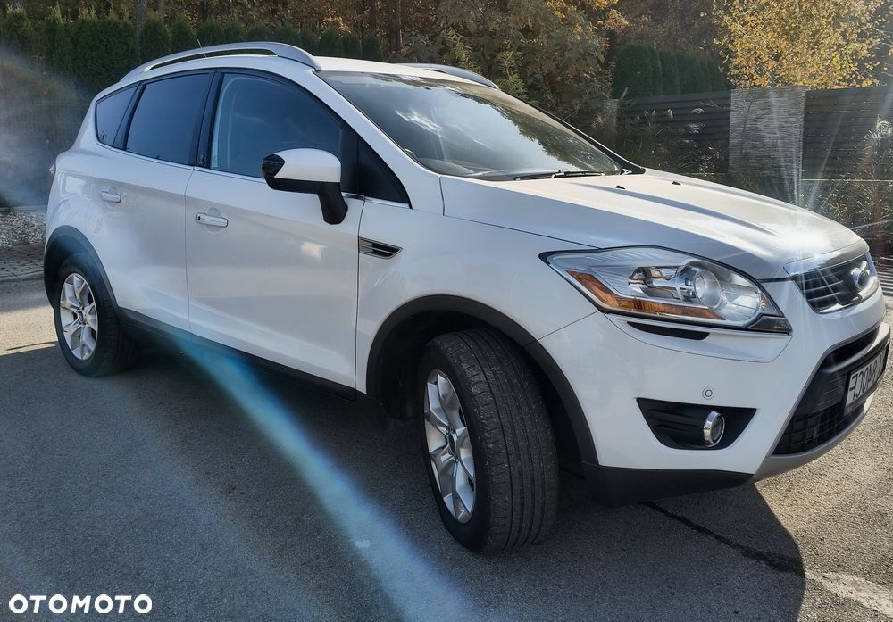 Ford Kuga - 1
