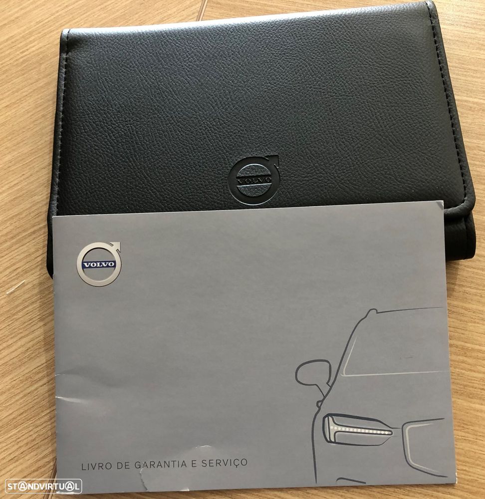 Volvo XC 60 2.0 T8 PHEV Momentum Plus AWD - 37