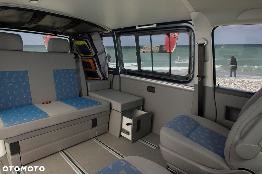 Volkswagen Multivan - 40