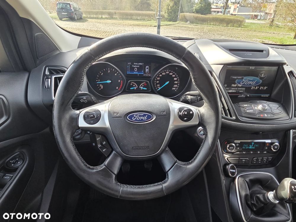 Ford Kuga 2.0 TDCi 4x4 Titanium - 24