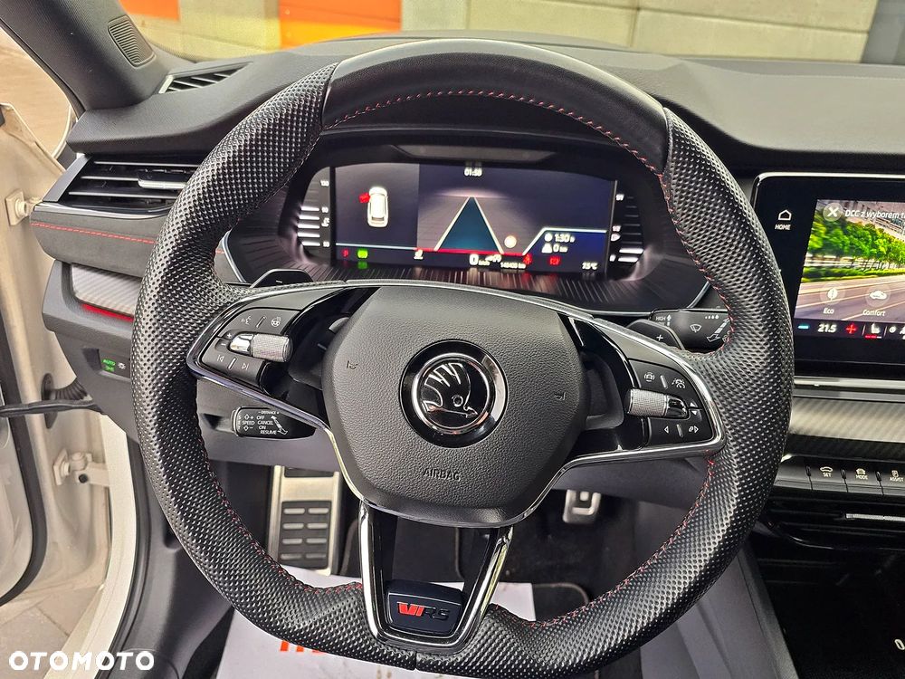 Skoda Octavia 2.0 TDI DSG RS - 40