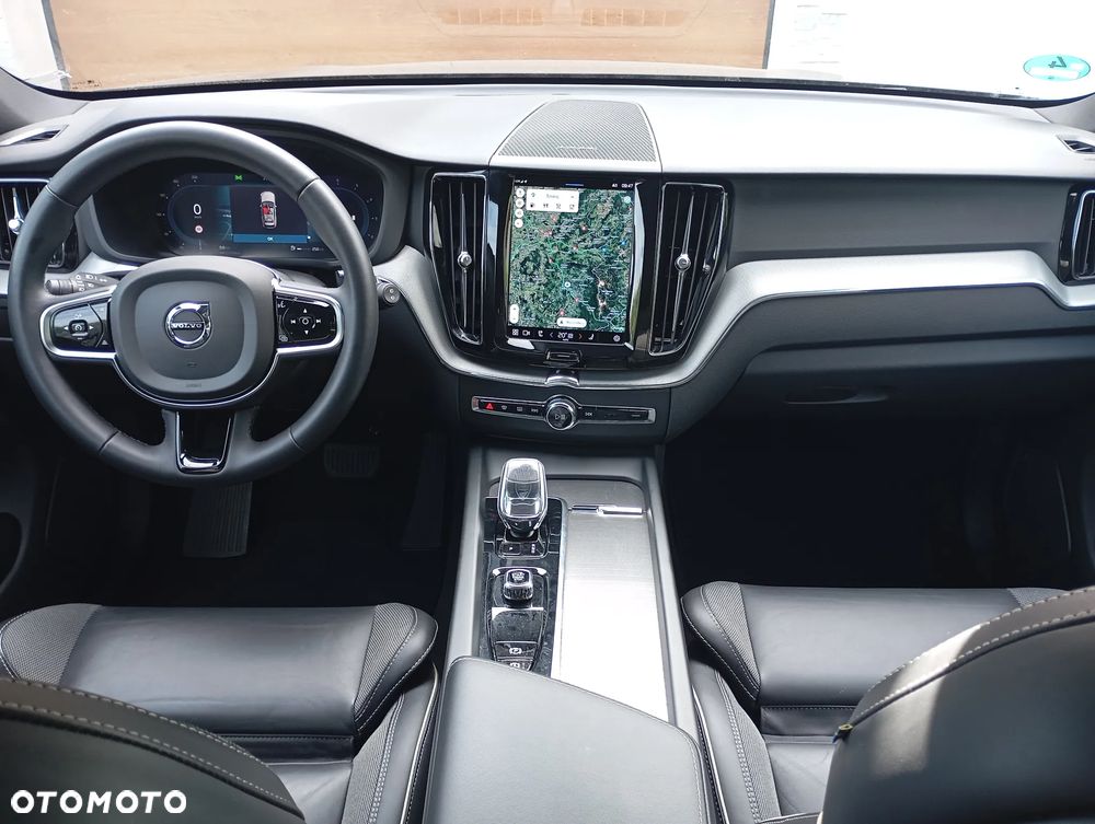 Volvo XC 60 B4 D AWD Ultimate Dark - 12